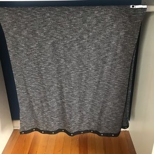 Lululemon Vinyasa Scarf Black and White